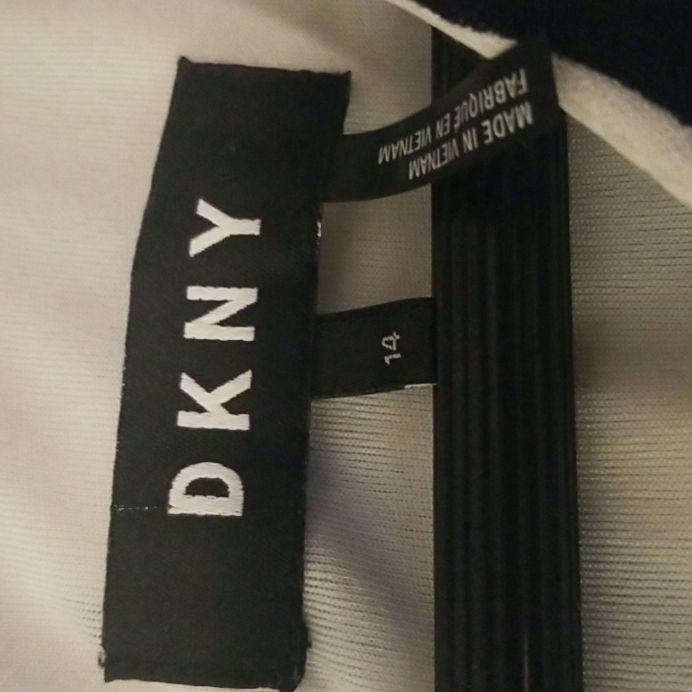 Women's DKNY Black and White Abstract Print; Sleevesless A Line Dress; Size 14 - Picture 4 of 8